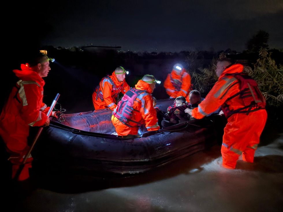 Moti i keq në Pogradec, 7 ura të dëmtuara, evakuohen 6 familje