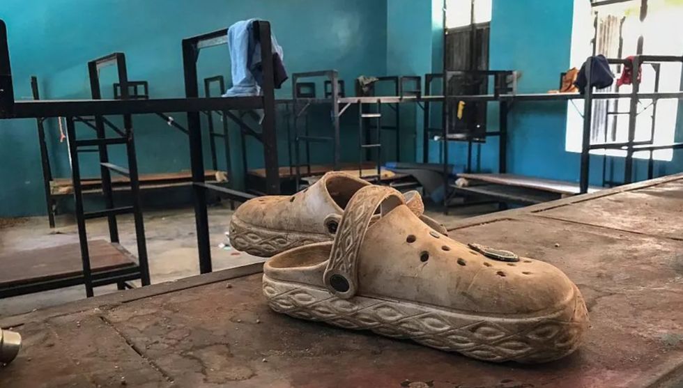 Pesëdhjetë fëmijë thuhet se kanë shpëtuar nga pengmarrësit e tyre, pas rrëmbimit masiv të një shkolle në Nigeri